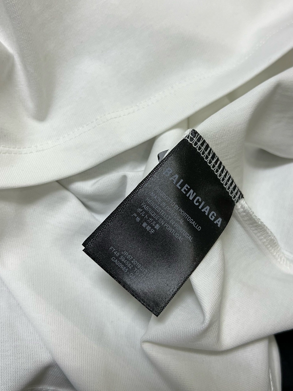 ブランドTシャツ全体デザイン